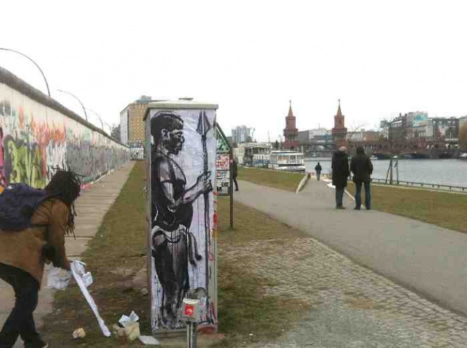 kouka-berlin-street-art-guerrier-bantu-1
