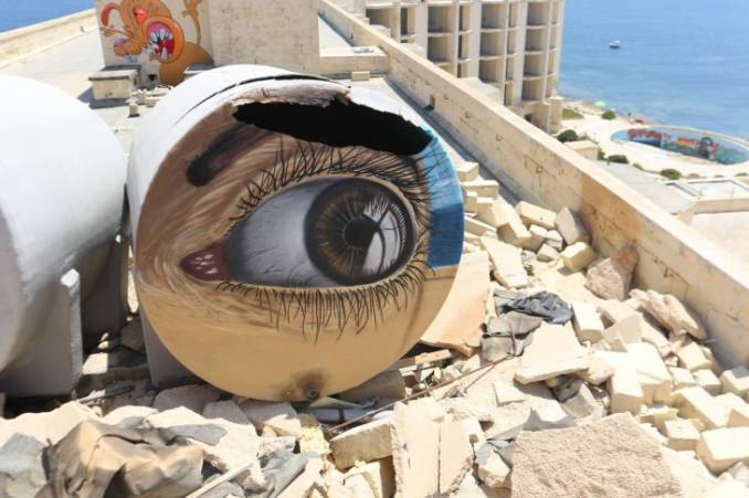 "all eyes on me" - Anamorphose par kas - Malta 2015