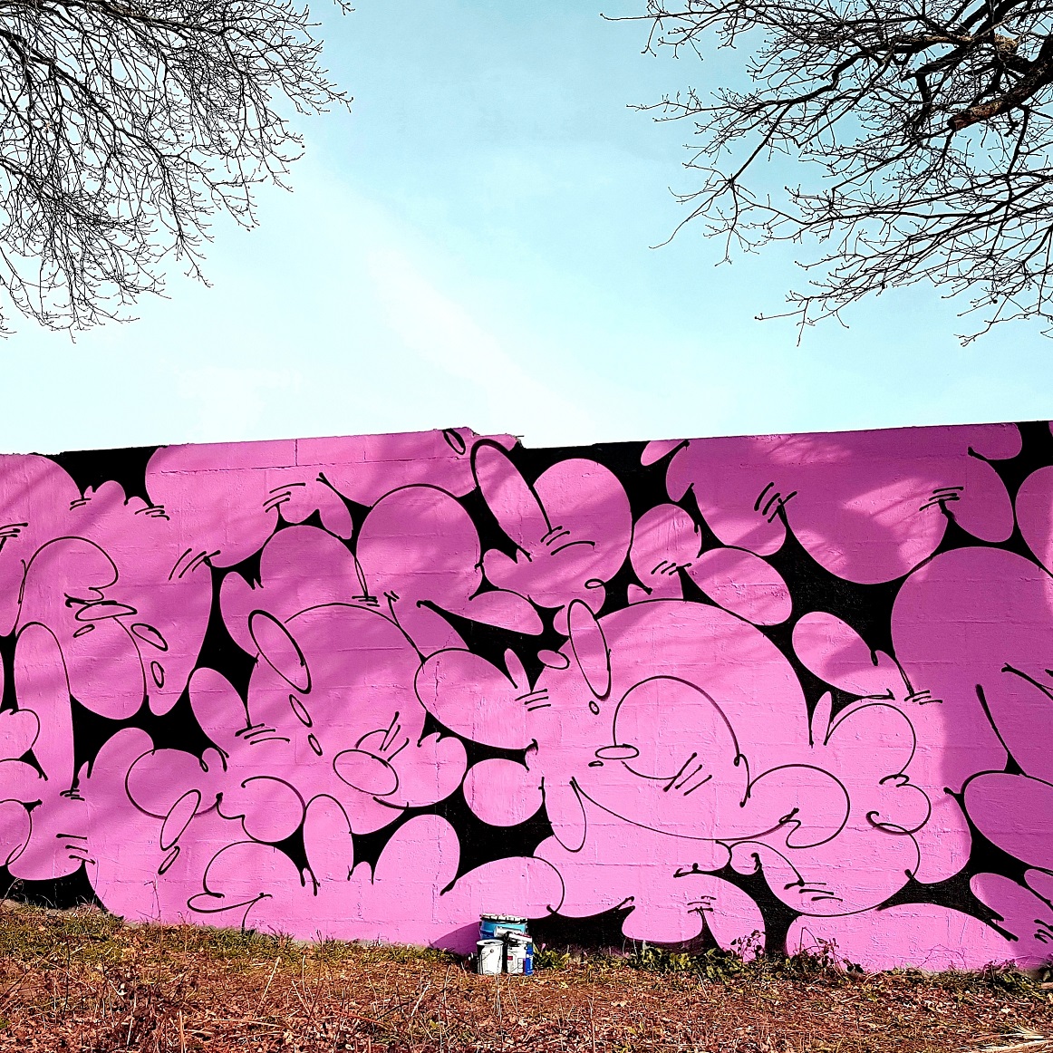 greky 25 - pink - street art avenue - vannes - bretagne