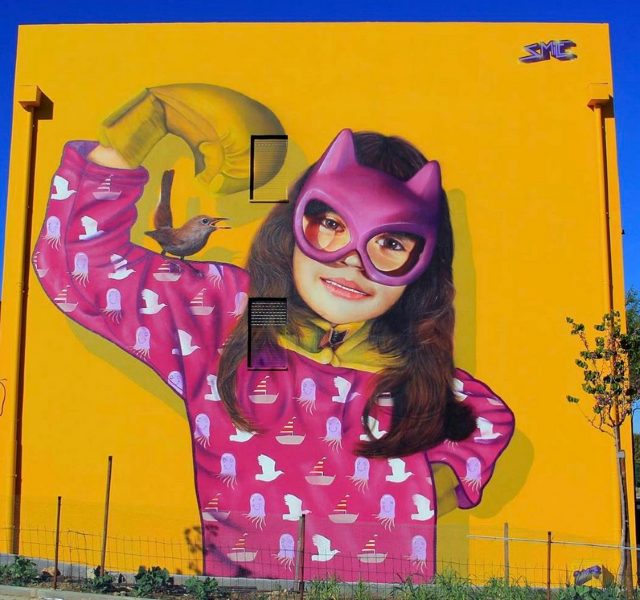 smile - street art avenue - setubal - portugal