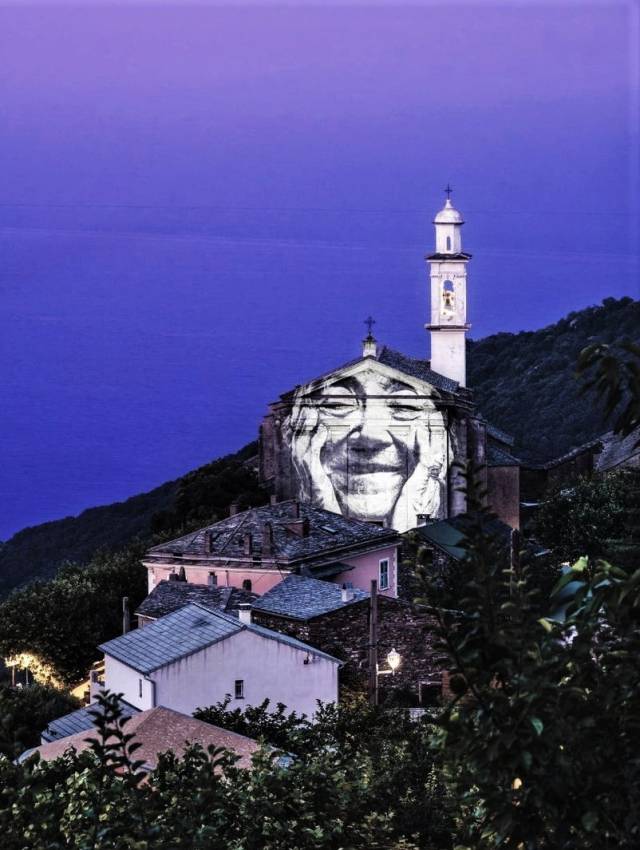 plilippe echaroux - street art avenue - bastia - france