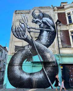 phlegm - street art avenue - portsmouth - angleterre