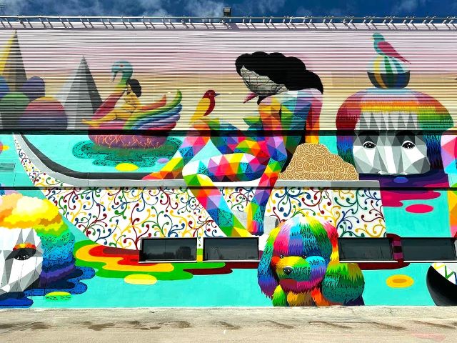 okuda - street art avenue - cadix - espagne