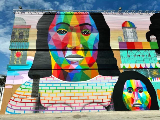 okuda - street art avenue - cadix - espagne