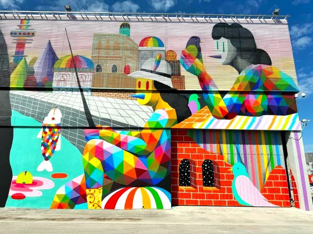 okuda - street art avenue - cadix - espagne