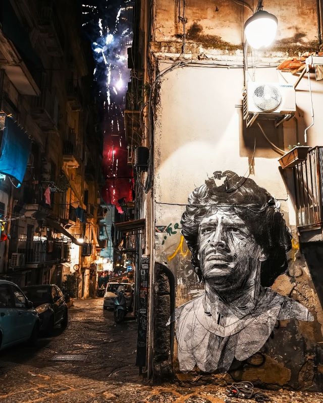 hopare - street art avenue - naples - italie