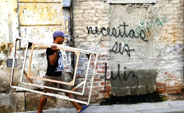 mr. sad - street art avenue - la havane - cuba