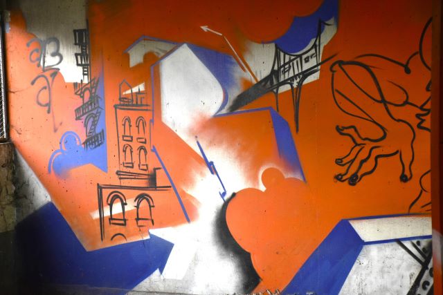 mausolée - street art avenue - paris - france