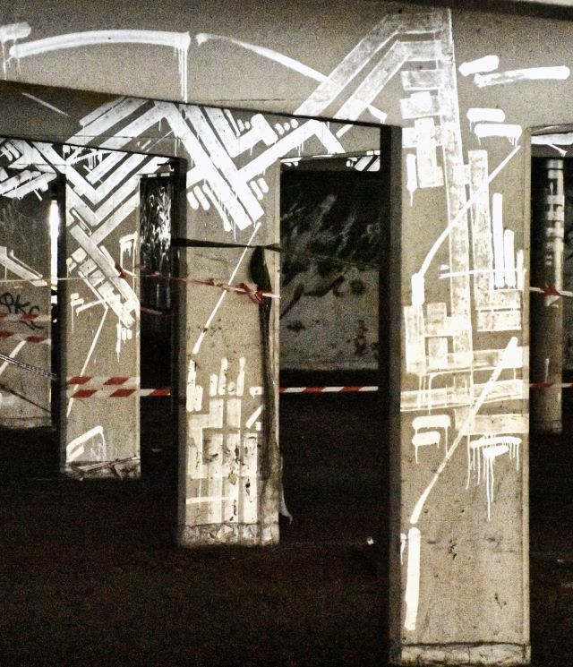 mausolée - street art avenue - paris - france