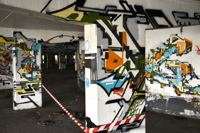 mausolée - street art avenue - paris - france