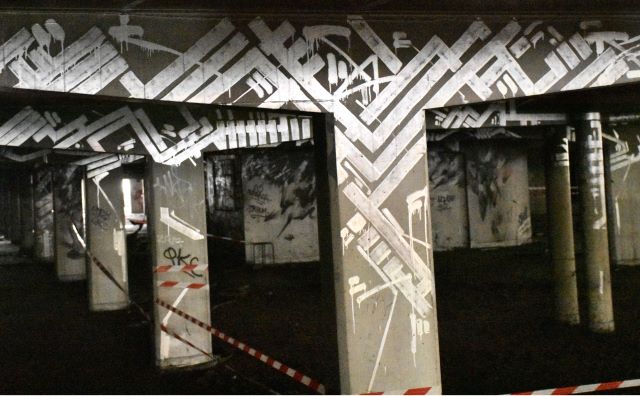 mausolée - street art avenue - paris - france