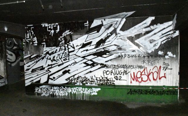 mausolée - street art avenue - paris - france