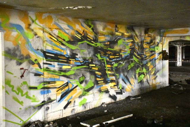 mausolée - street art avenue - paris - france