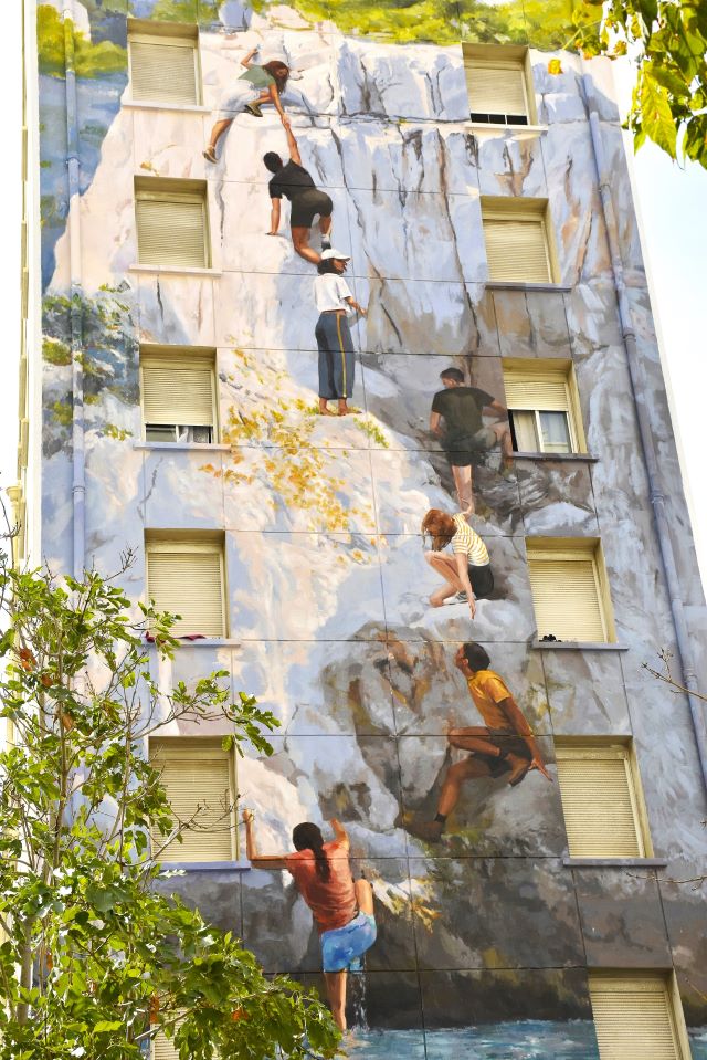 rouge hartley - street art avenue - marseille - france
